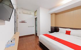 Reddoorz @ Best Hotel Jalan Dr. Sutomo Siantar